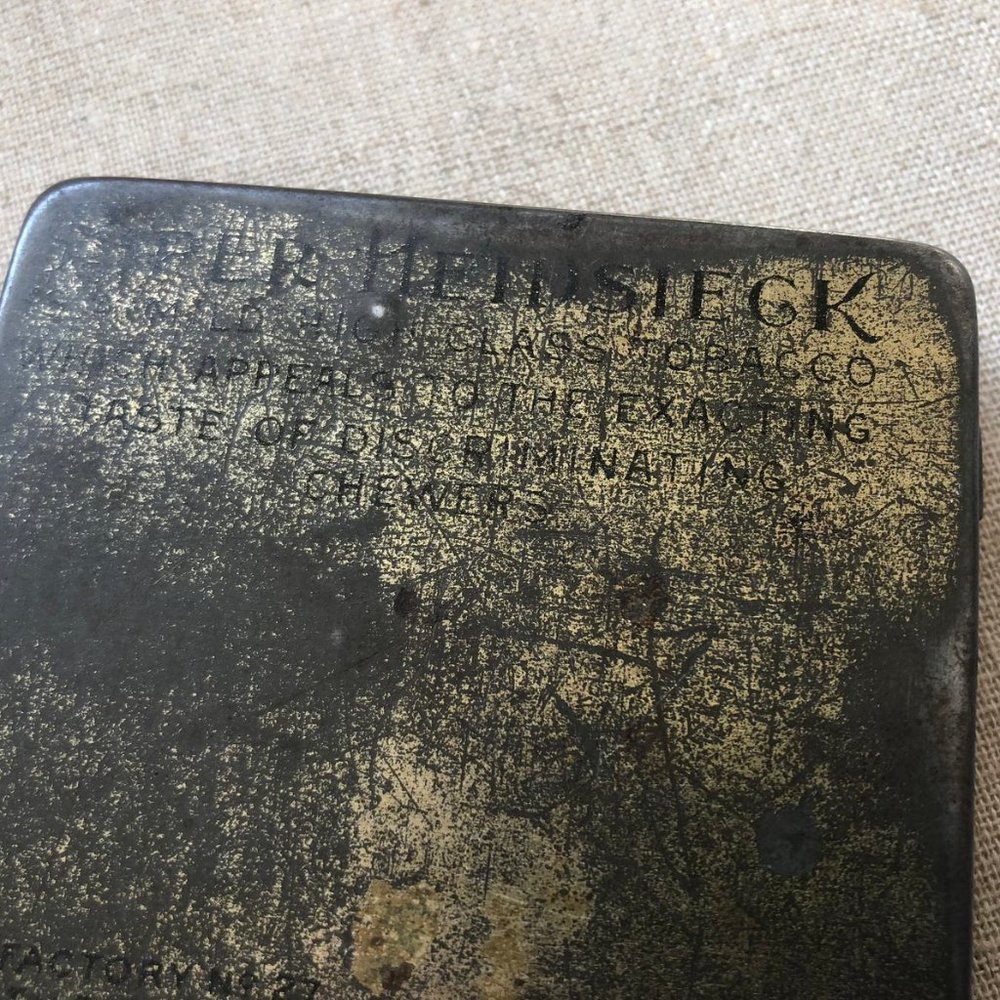 Antique 1910s Piper Heidsieck Chewing Tobacco Tin - Picture 3 of 7